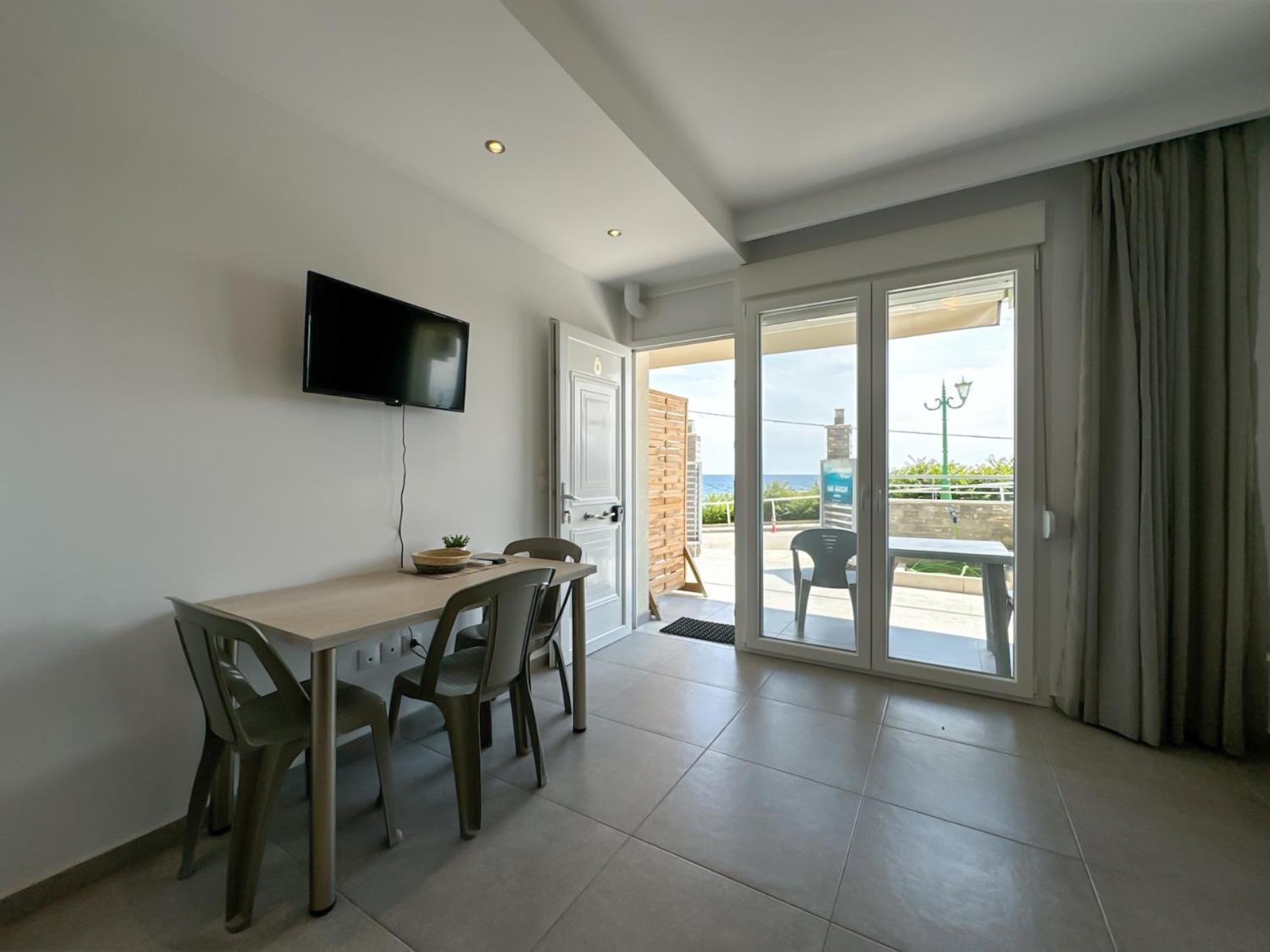 Blue Horizon 2 Apartment Nea Kallikrateia Екстериор снимка